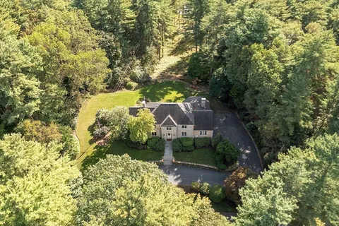 $1,995,000 | 132 Williams Road, Concord, MA 01742