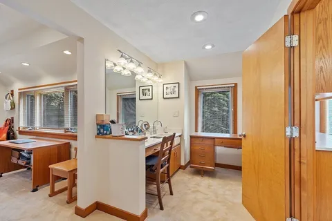 $1,995,000 | 132 Williams Road, Concord, MA 01742