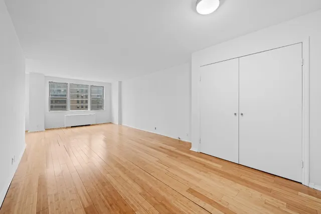 $699,000 | 201 East 36th Street, Unit 14F | Murray Hill