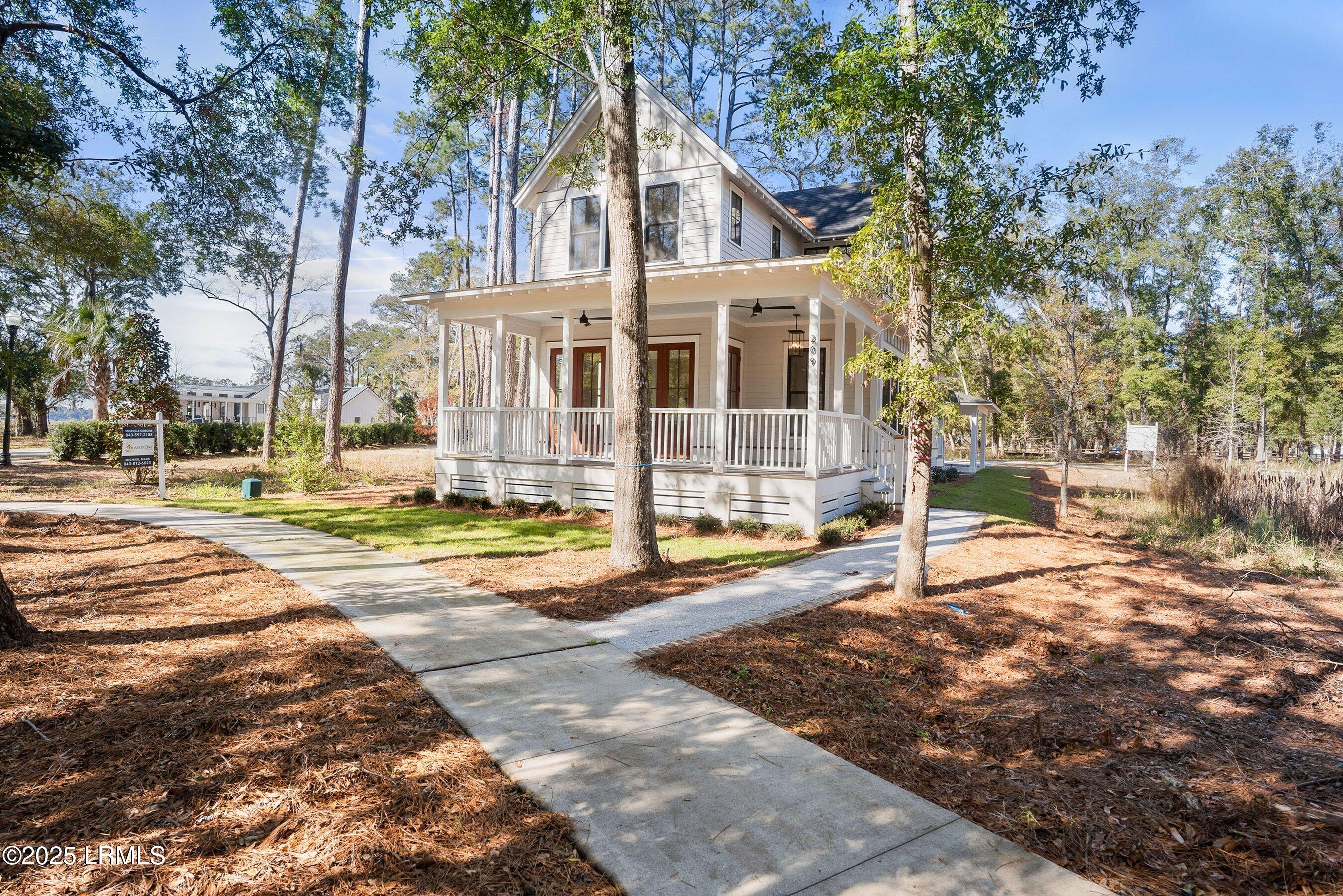 209 Harborview Drive Beaufort, SC 29907 - Photo 2 of 67 DSC02910-5.jpg-SMALL