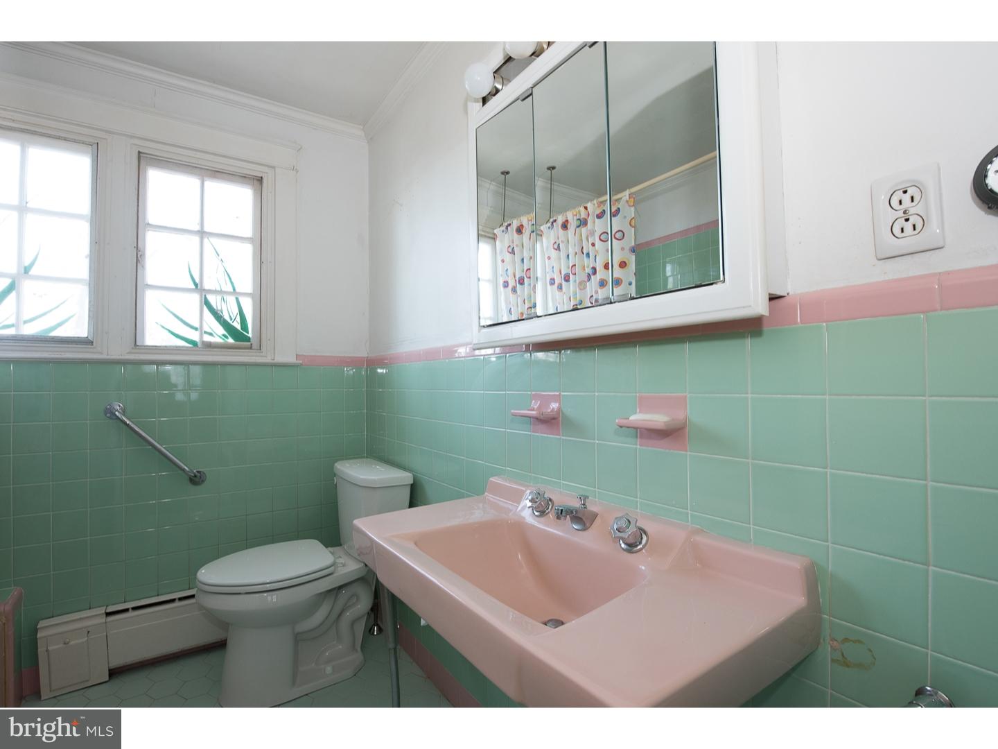 35 Avon Road Narberth, PA 19072 - Photo 14 of 23 Gallery Image 14