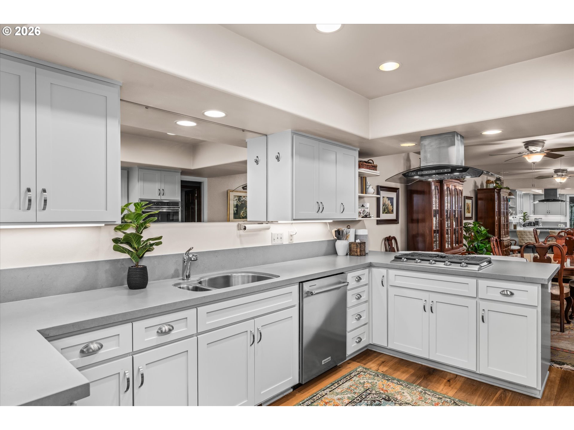 574 Wimbledon Court Eugene, OR 97401 - Photo 13 of 45