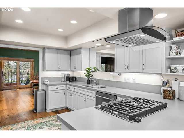 $785,000 | 574 Wimbledon Court, Eugene, OR 97401