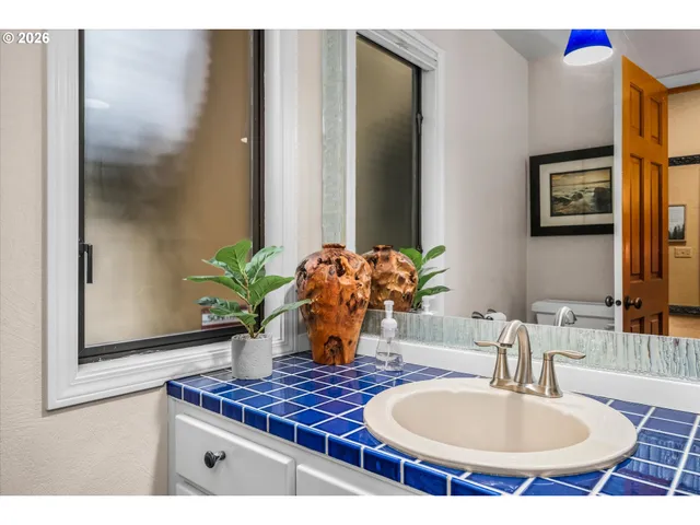 $785,000 | 574 Wimbledon Court, Eugene, OR 97401