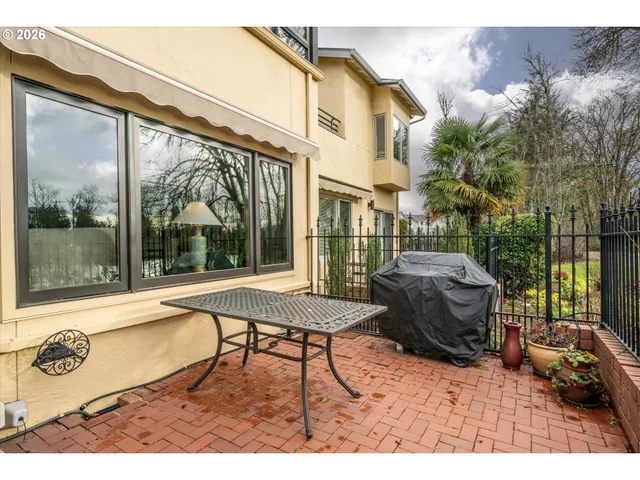 $785,000 | 574 Wimbledon Court, Eugene, OR 97401