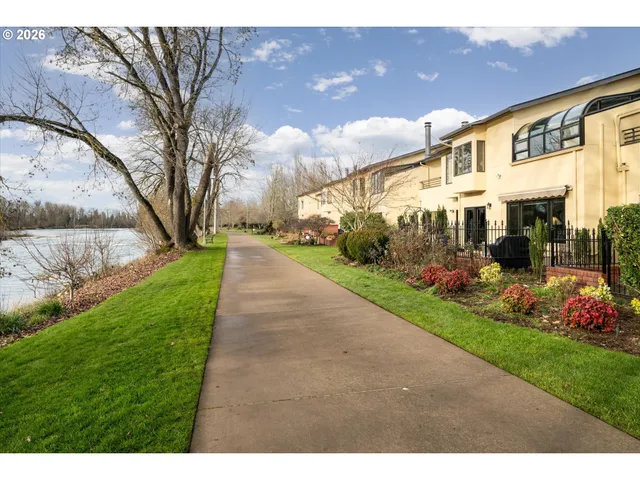 $785,000 | 574 Wimbledon Court, Eugene, OR 97401