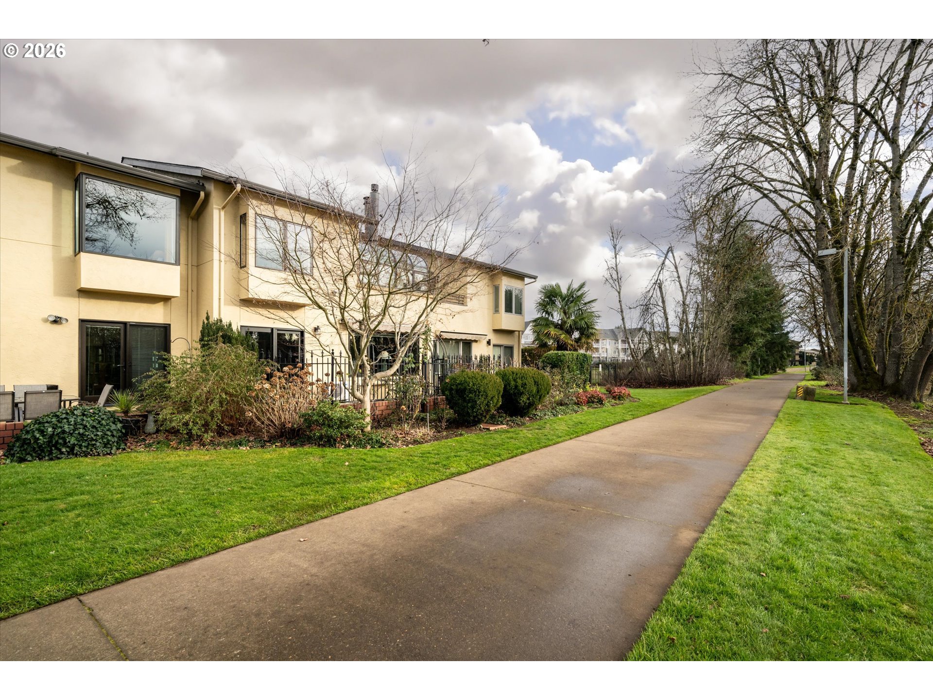 574 Wimbledon Court Eugene, OR 97401 - Photo 41 of 45