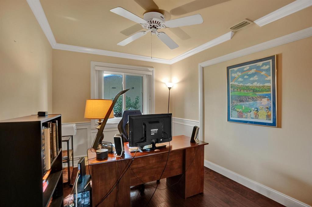 7625 Northwest 88th Way Tamarac, FL 33321 - Photo 14 of 46