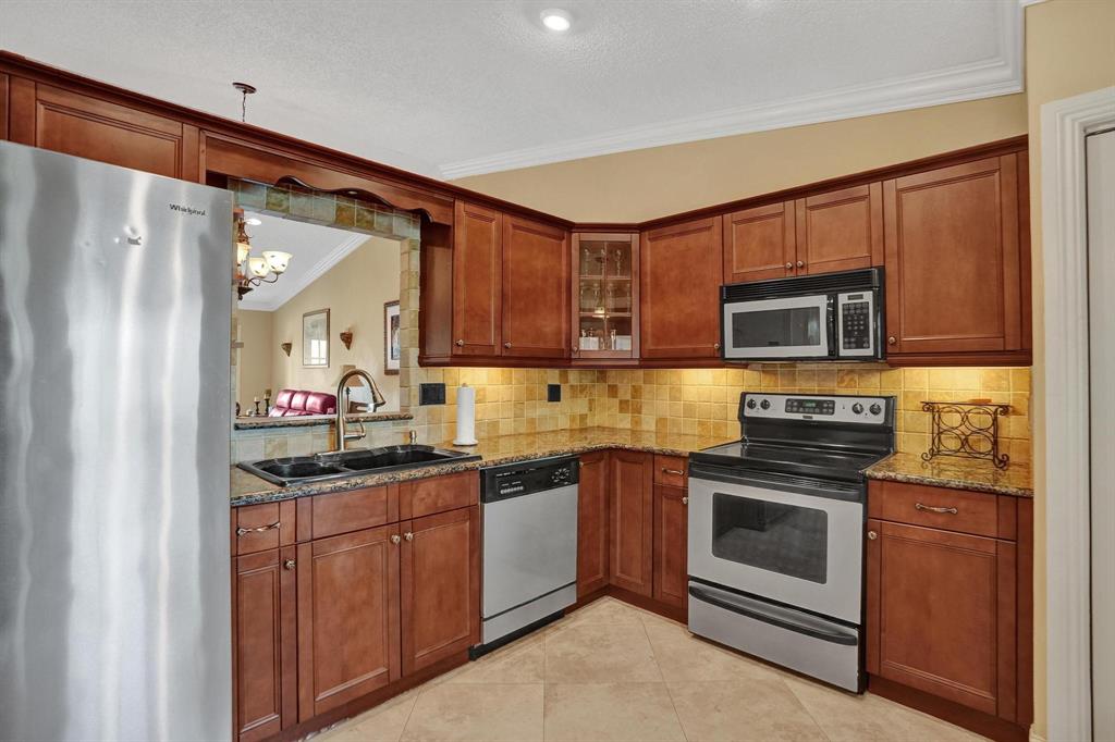 7625 Northwest 88th Way Tamarac, FL 33321 - Photo 7 of 46