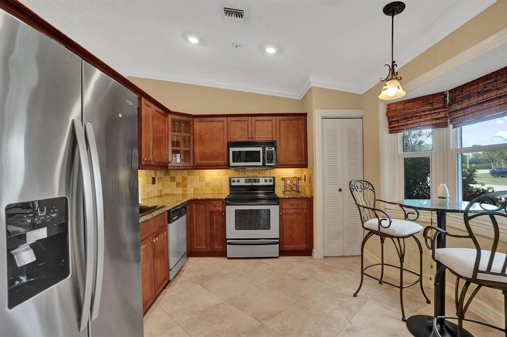 7625 Northwest 88th Way Tamarac, FL 33321 - Photo 8 of 46