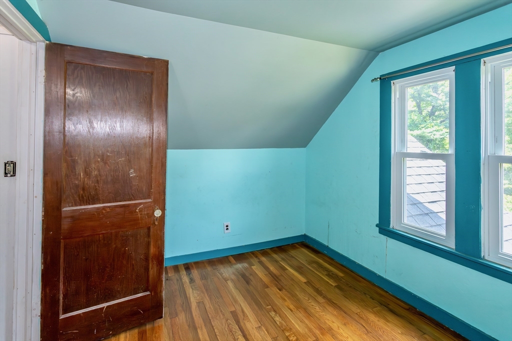 94 Holyoke Road Westfield, MA 01085 - Photo 29 of 42 a view of empty room with window