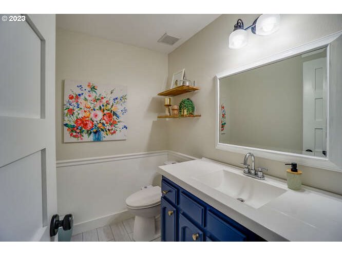 111 Northeast 19th Avenue Camas, WA 98607 - Photo 37 of 48 a bathroom with a sink a vanity and a toilet