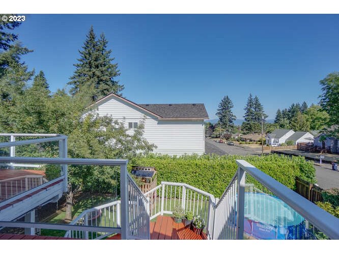 111 Northeast 19th Avenue Camas, WA 98607 - Photo 41 of 48 a view of a pathway of a balcony