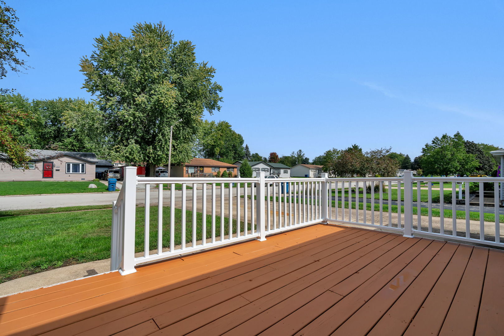 53 Duncan Drive Bourbonnais, IL 60914 - Photo 43 of 49 a balcony with wooden floor