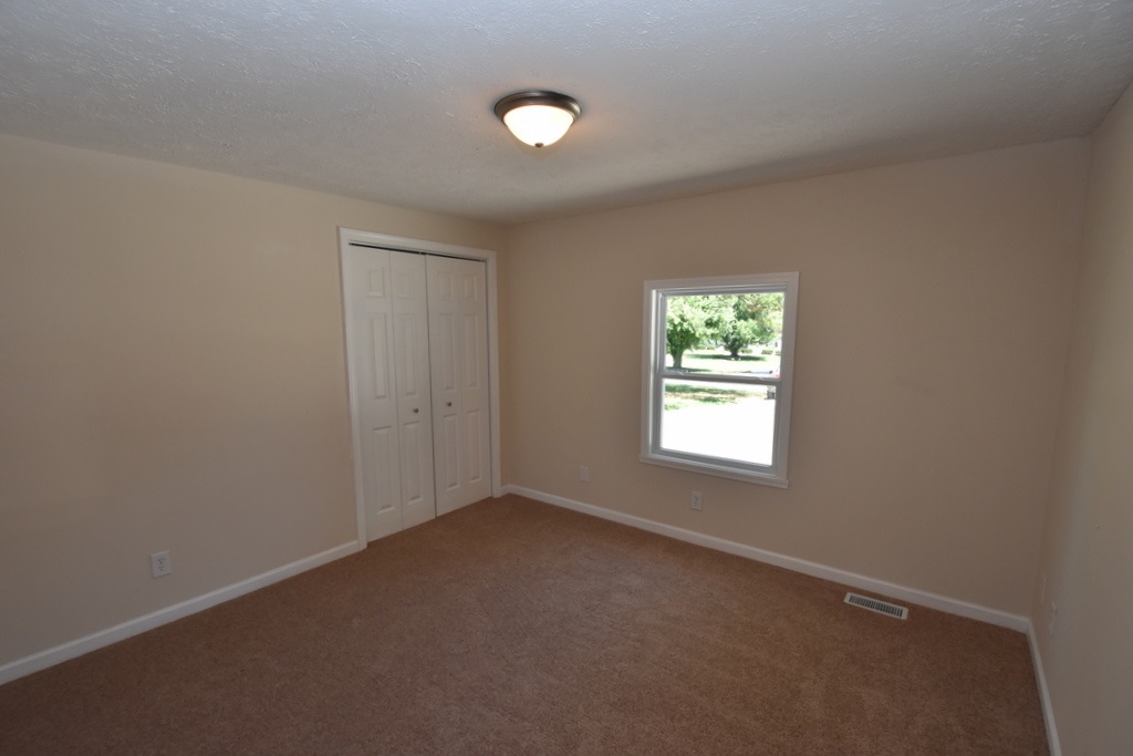 2465 North Hartstrait Road Bloomington, IN 47404 - Photo 14 of 27
