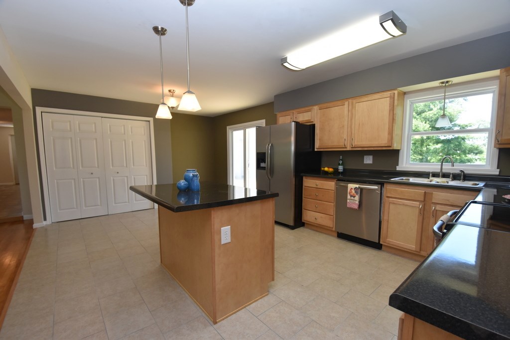 2465 North Hartstrait Road Bloomington, IN 47404 - Photo 8 of 27