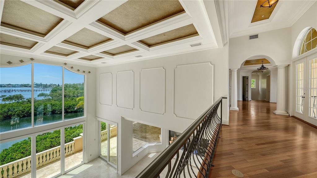 1356 Point Crisp Road Sarasota, FL 34242 - Photo 34 of 55 Gallery Image 34
