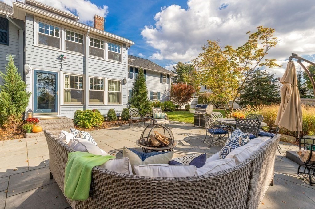 72 Berkeley Street Reading, MA 01867 - Photo 34 of 42 Gallery Image 34