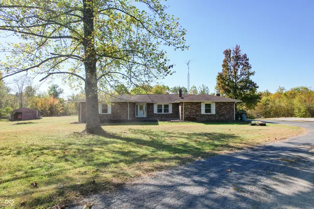 $399,000 | 2645 Private Road 175 West, North Vernon, IN 47265