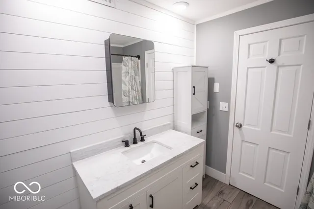 $399,000 | 2645 Private Road 175 West, North Vernon, IN 47265