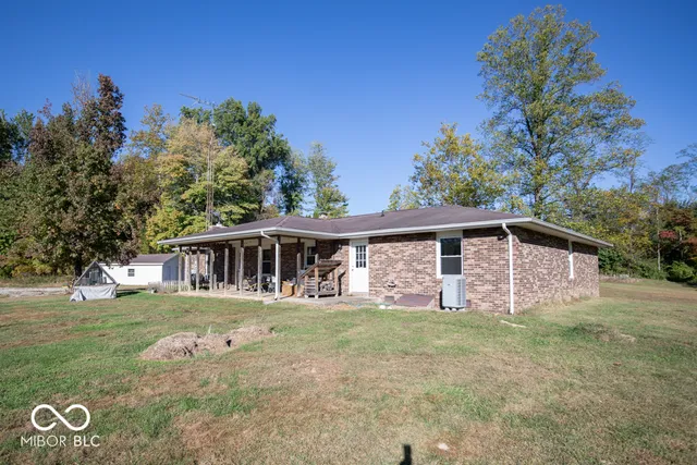 $399,000 | 2645 Private Road 175 West, North Vernon, IN 47265