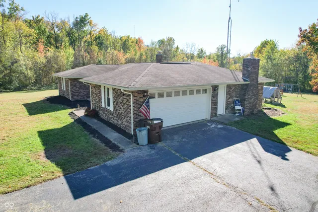 $399,000 | 2645 Private Road 175 West, North Vernon, IN 47265