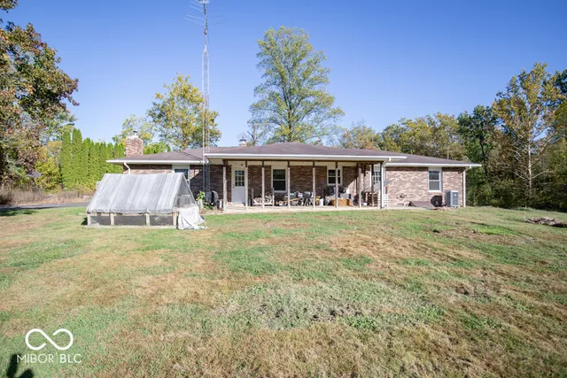 $399,000 | 2645 Private Road 175 West, North Vernon, IN 47265