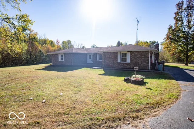 $399,000 | 2645 Private Road 175 West, North Vernon, IN 47265