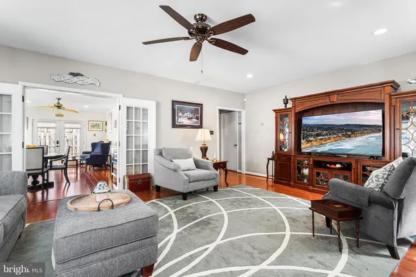 $449,900 | 413 Camelot Drive, Brookhaven, PA 19015