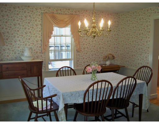 166 Mossman Road Sudbury, MA 01776 - Photo 6 of 18 Gallery Image 6