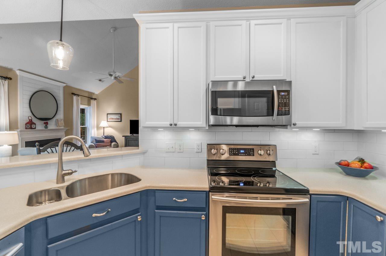1322 Red Twig Road Apex, NC 27502 - Photo 11 of 30 Gallery Image 11