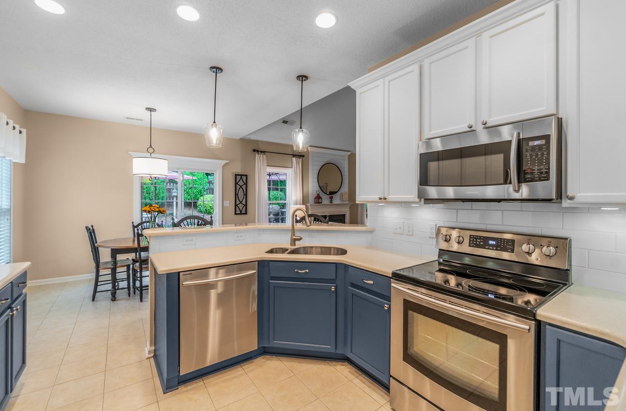 1322 Red Twig Road Apex, NC 27502 - Photo 12 of 30 Gallery Image 12