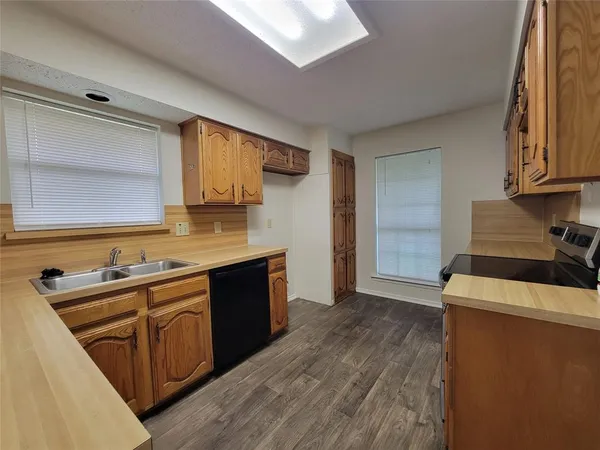 $1,995 | 1640 Stroud Lane, Mesquite, TX 75150
