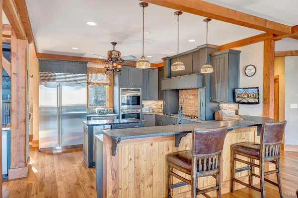 $2,500,000 | 104 Arbor Lane, Huddleston, VA 24104