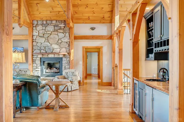 $2,500,000 | 104 Arbor Lane, Huddleston, VA 24104