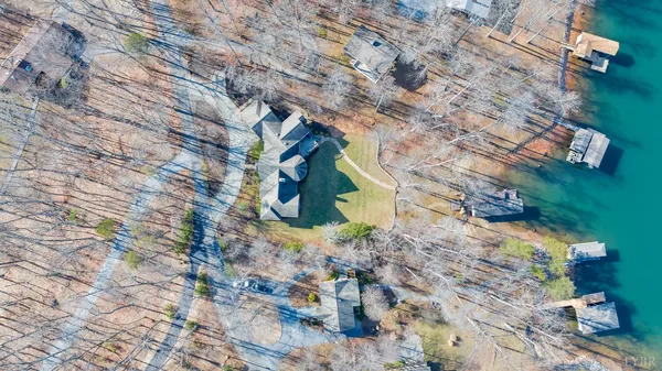 $2,500,000 | 104 Arbor Lane, Huddleston, VA 24104