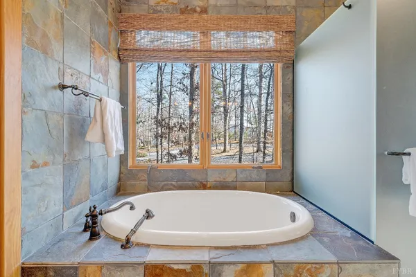 $2,500,000 | 104 Arbor Lane, Huddleston, VA 24104