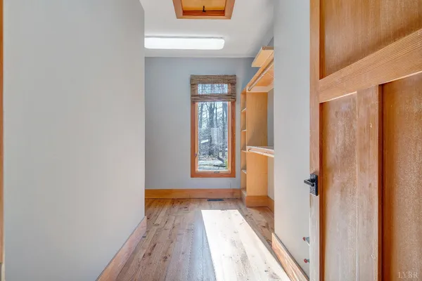 $2,500,000 | 104 Arbor Lane, Huddleston, VA 24104