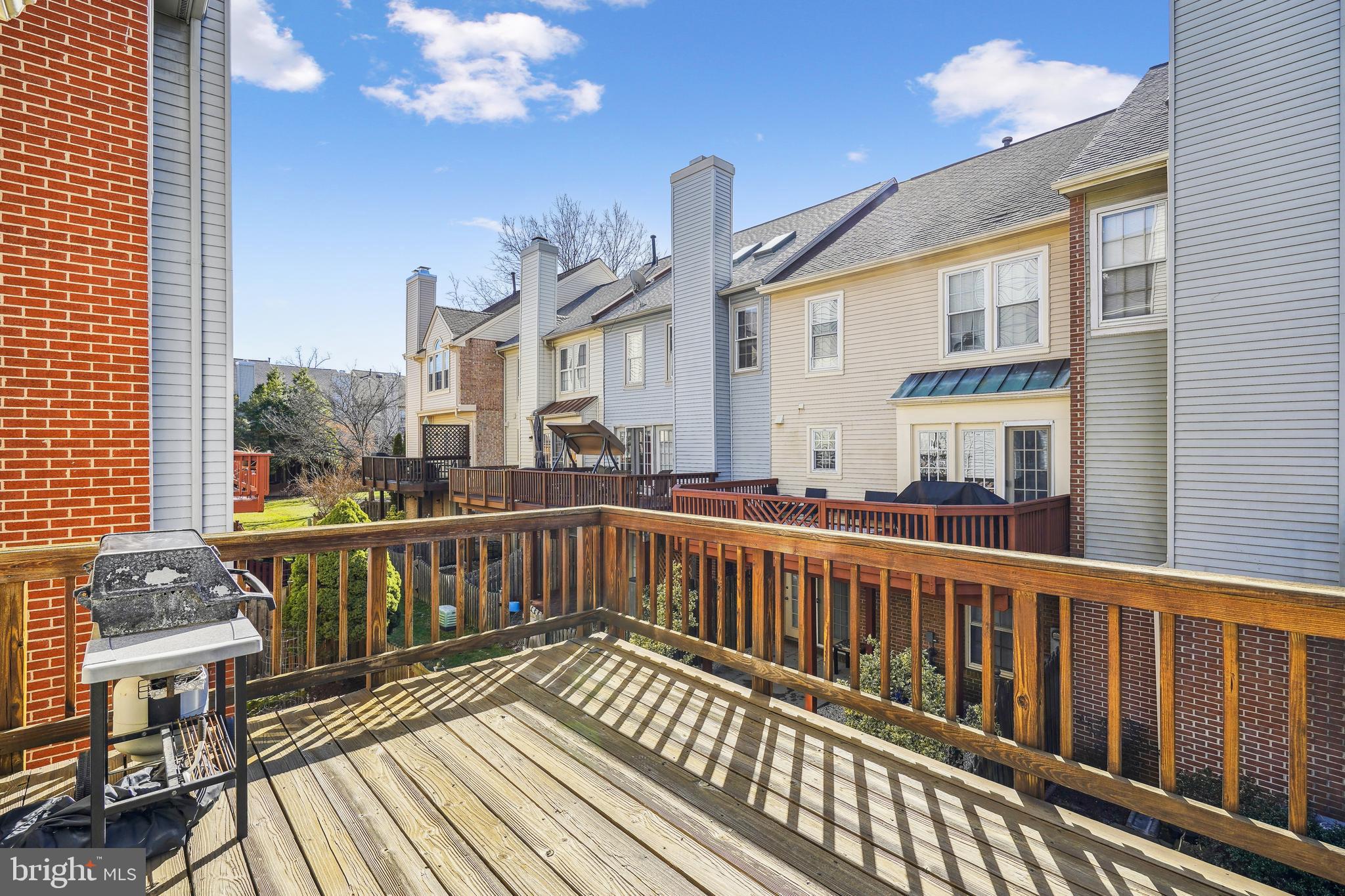 3800 Inverness Road Fairfax, VA 22033 - Photo 11 of 43 Large Deck