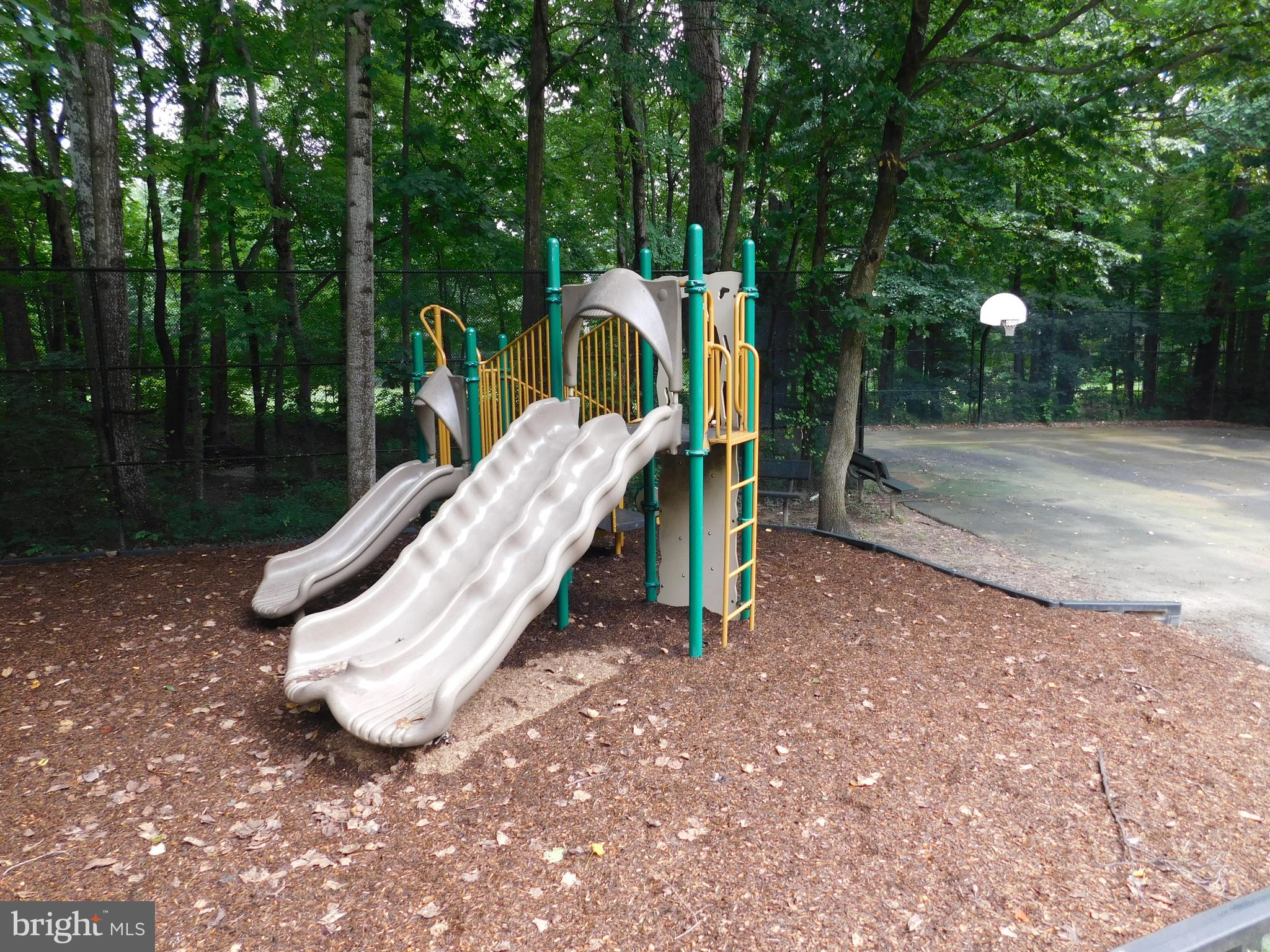 3800 Inverness Road Fairfax, VA 22033 - Photo 43 of 43 Community Features
