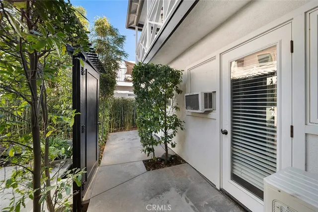 $8,900 | 435 Dahlia Avenue, Corona del Mar, CA 92625