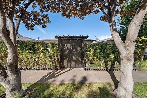 $7,900 | 435 Dahlia Avenue, Corona del Mar, CA 92625