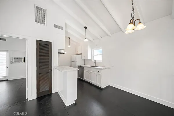 $7,900 | 435 Dahlia Avenue, Corona del Mar, CA 92625