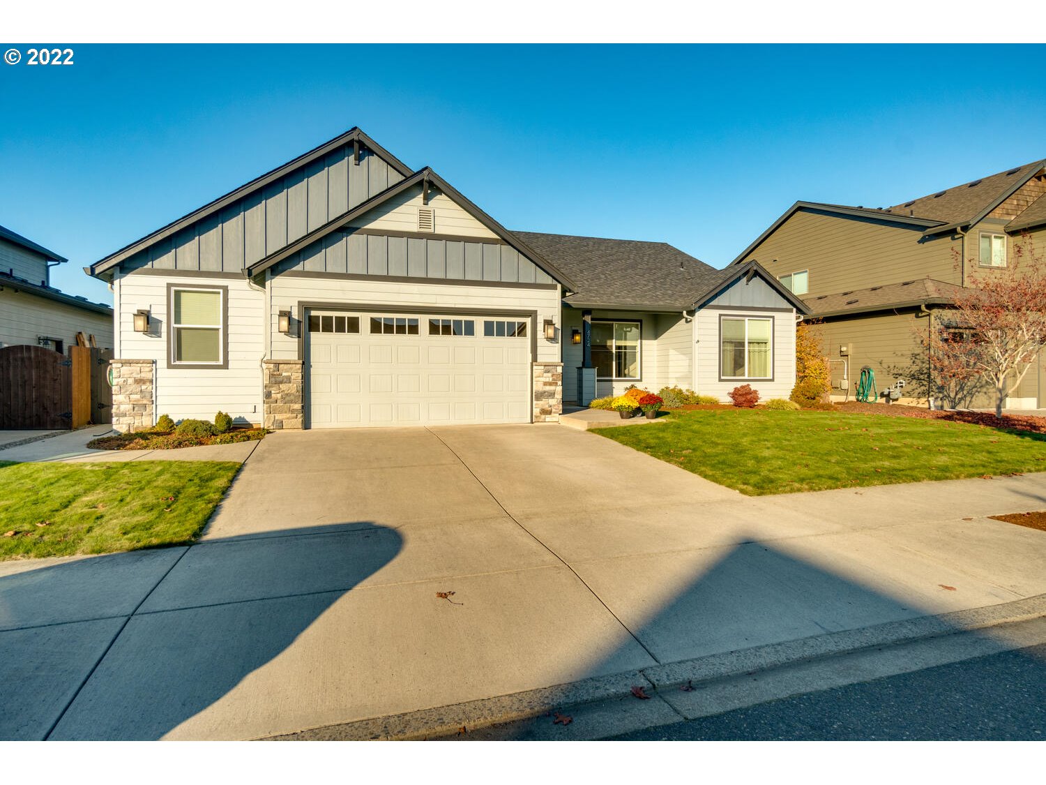 4724 North 6th Street Ridgefield, WA 98642 - Photo 3 of 32 a view of house with yard