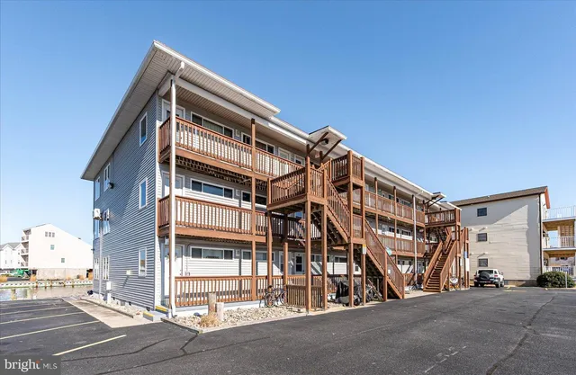 a view of a large building