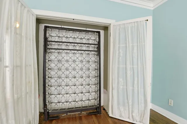 $1,215 | 2121 James M Wood Boulevard, Unit 322, Los Angeles, CA 90006