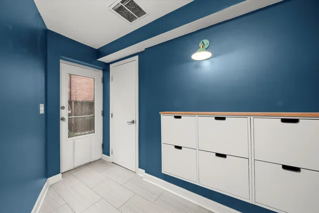 $525,000 | 2208 West Diversey Avenue, Unit S, Chicago, IL 60647