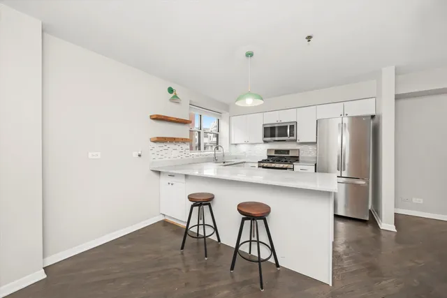 $525,000 | 2208 West Diversey Avenue, Unit S, Chicago, IL 60647