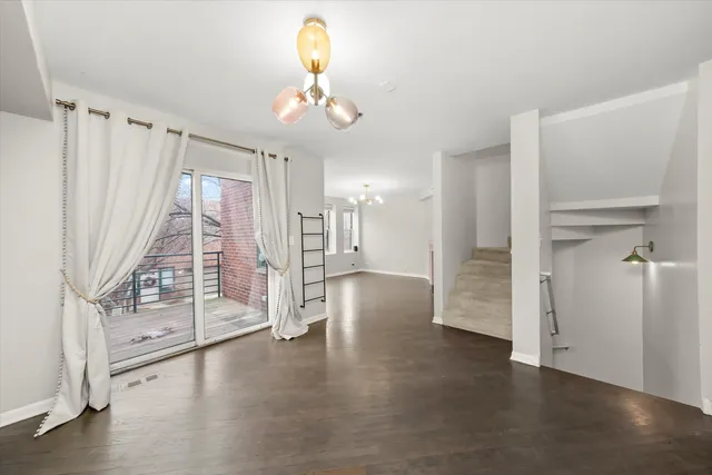 $525,000 | 2208 West Diversey Avenue, Unit S, Chicago, IL 60647