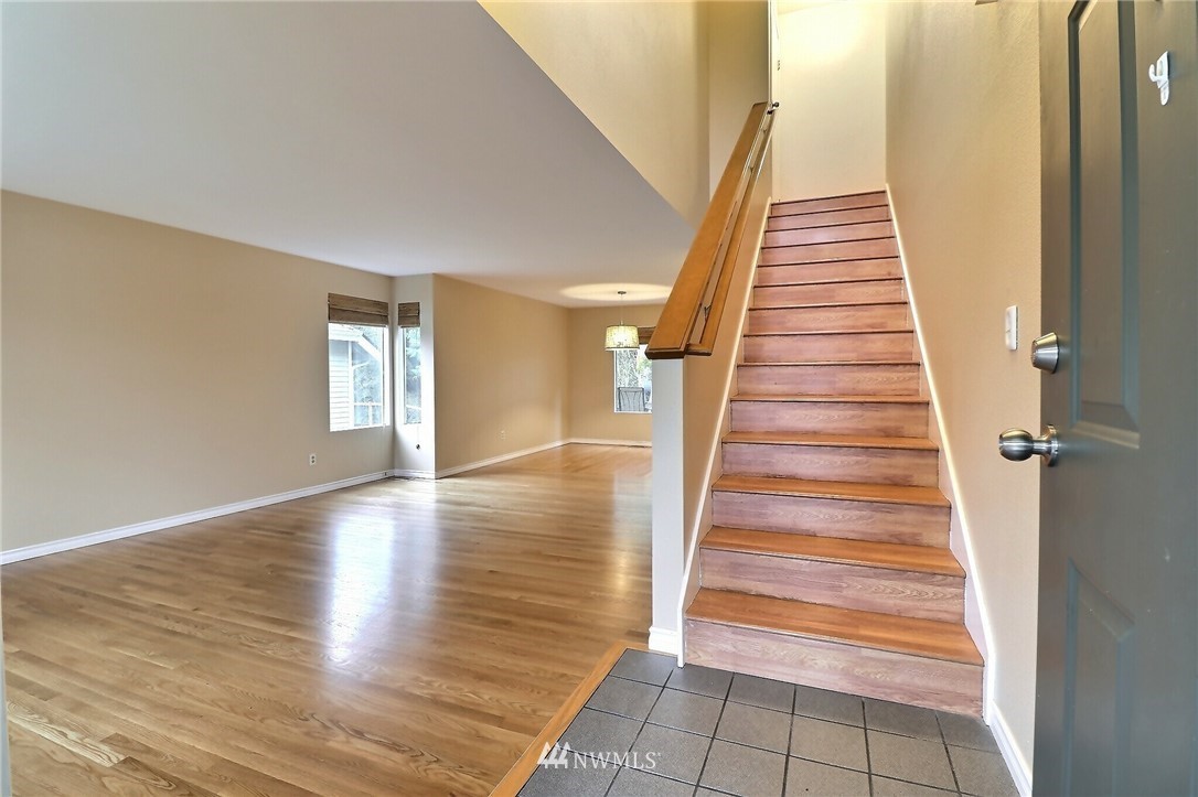 14025 Southeast 159th Place Renton, WA 98058 - Photo 4 of 35 Gallery Image 4